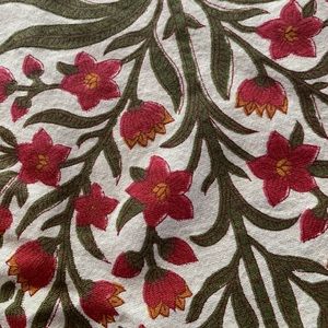 Pottery Barn Dining - Pottery Barn Tablecloth. Pottery Barn Dining - Pottery Barn Tablecloth.
